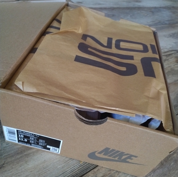 Nike Air Trainer 1 SP "Travis Scott Wheat" QS - Picture 2 of 6